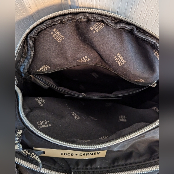 Small Convertible Handbag/Backpack - Picture 3 of 7